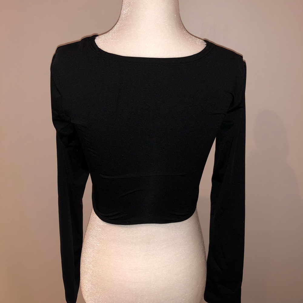 Black crop top - Picture 8 of 8